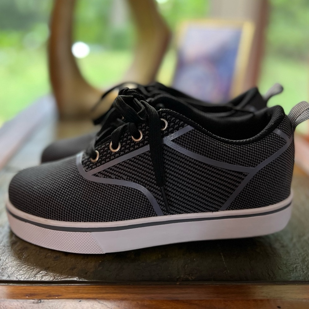 Heelys - Like New!
